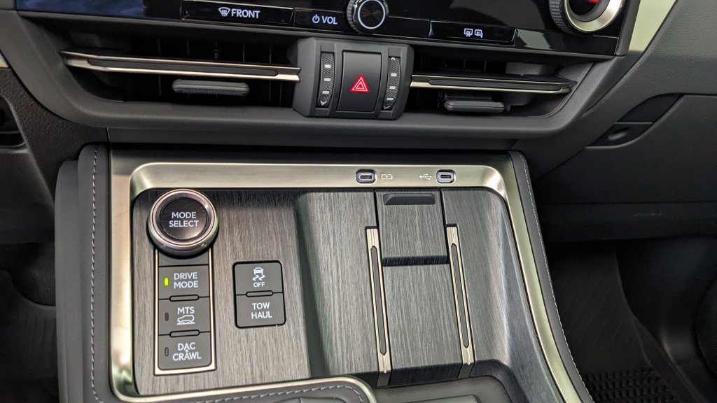 Used 2025 Lexus GX 550 AWD/4WD image 30