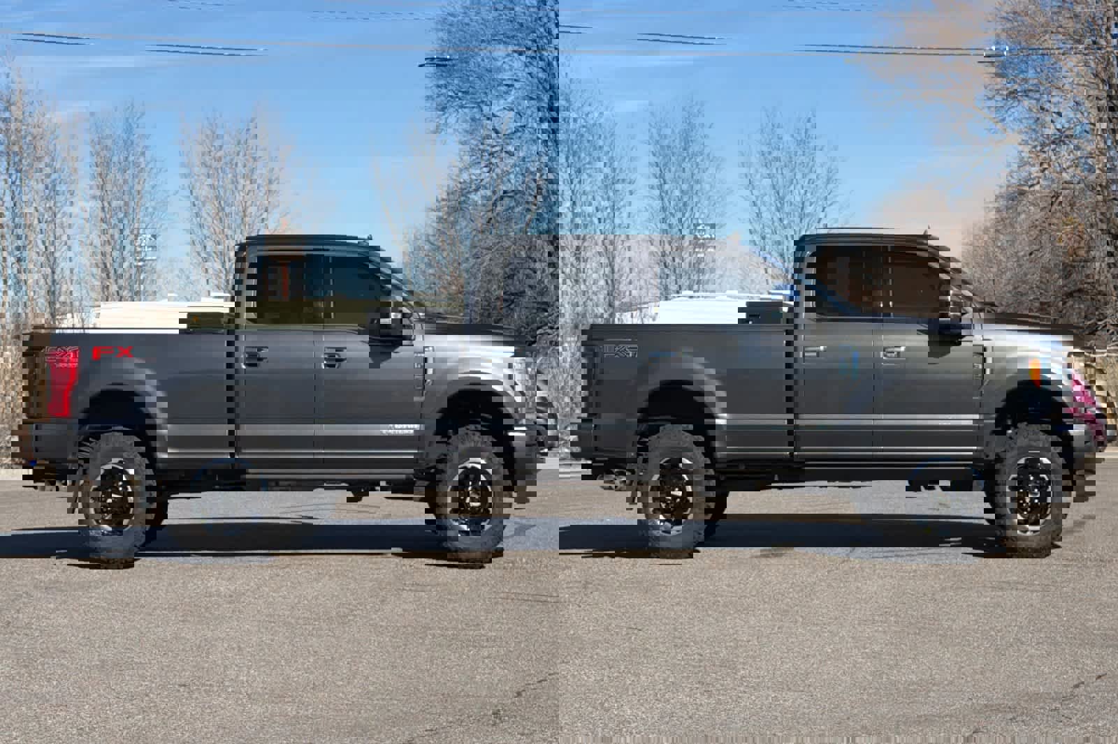 Certified 2019 Ford F350 Platinum w/ Platinum Ultimate Package image 6