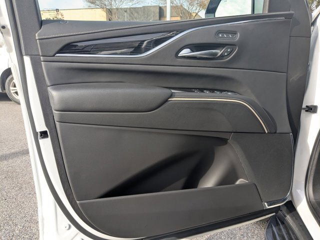 Used 2024 Cadillac Escalade Sport AWD/4WD image 19