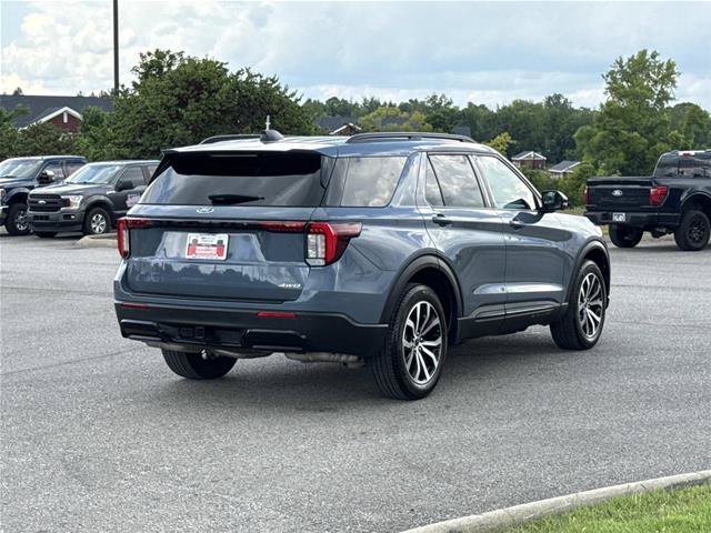 Certified 2025 Ford Explorer ST-Line AWD/4WD image 6
