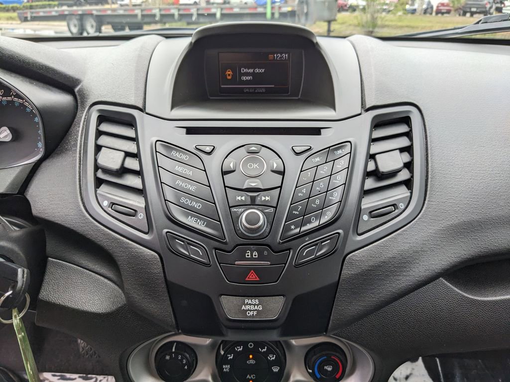 Certified 2019 Ford Fiesta SE FWD image 25