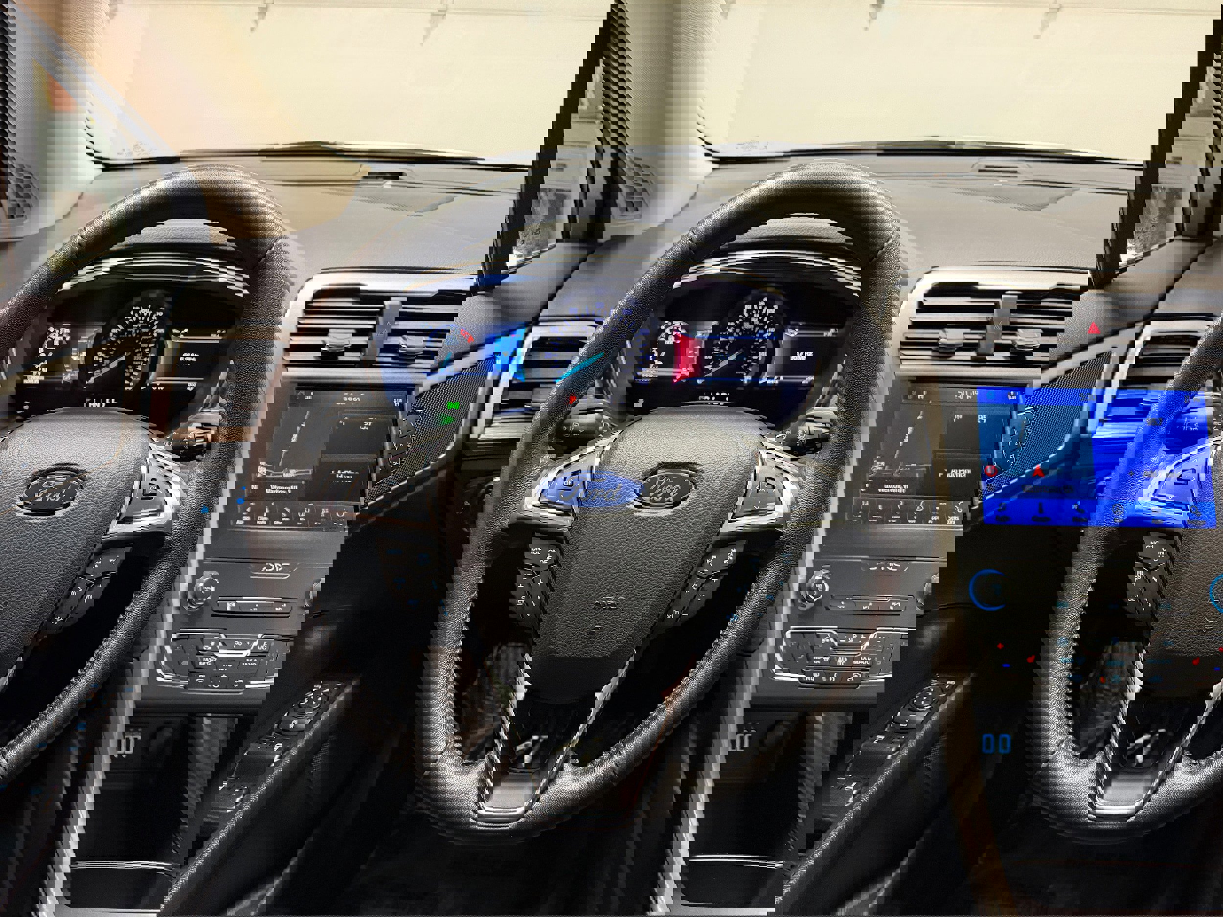 Certified 2020 Ford Fusion SEL image 17