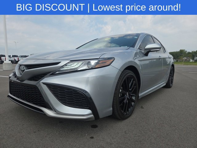 Used 2024 Toyota Camry XSE FWD image 2
