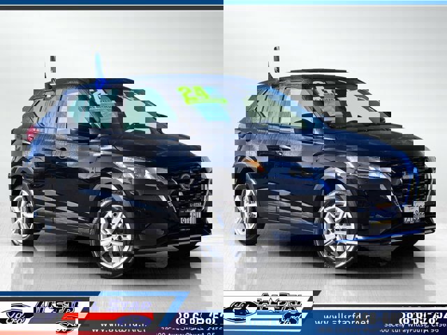 Used 2024 Nissan Kicks S image 1