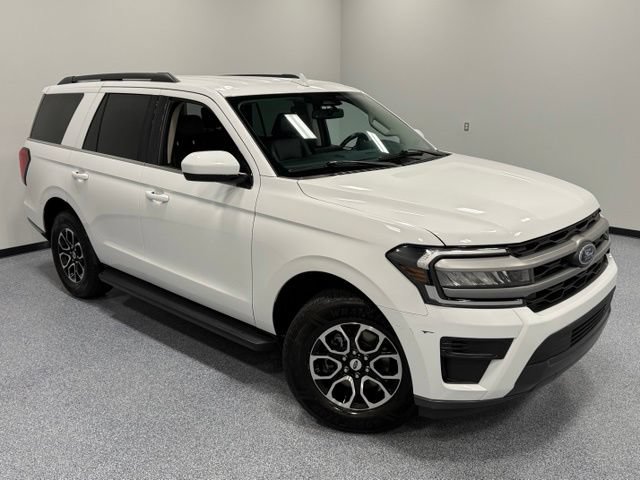 Certified 2024 Ford Expedition XLT RWD image 39