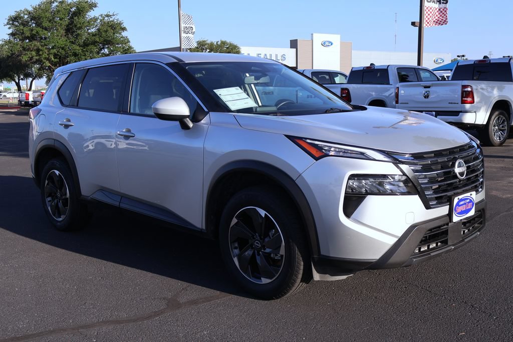 Used 2025 Nissan Rogue SV FWD image 11