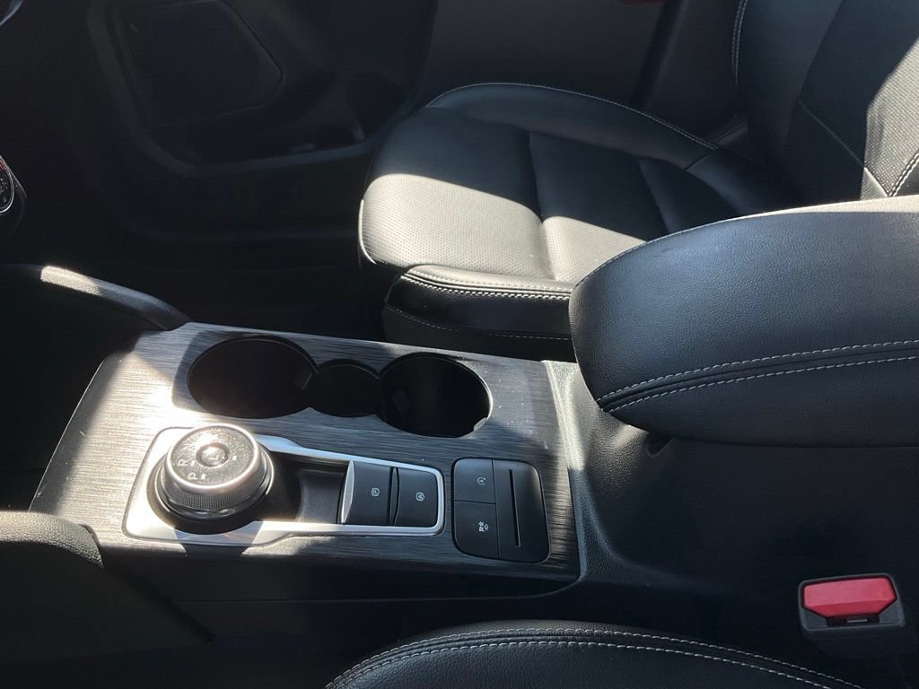 Certified 2022 Ford Escape SEL AWD/4WD image 13