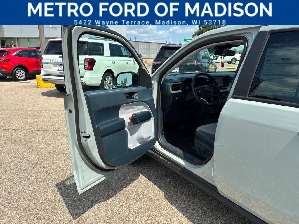 Certified 2024 Ford Maverick XLT w/ XLT Luxury Package FWD image 16