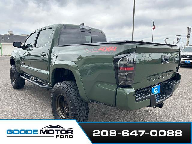 Used 2022 Toyota Tacoma TRD Sport w/ TRD Premium Sport Package AWD/4WD image 28