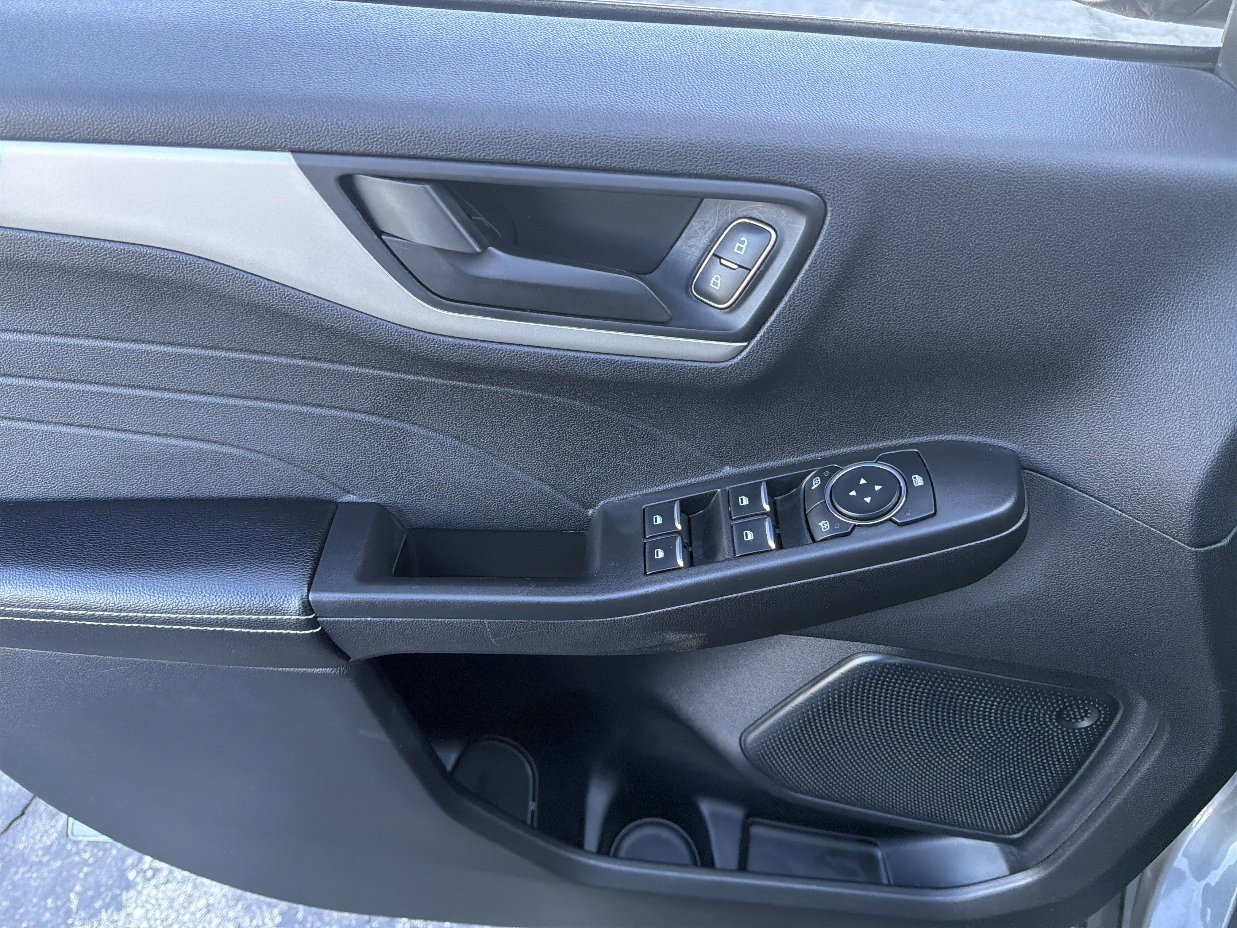 Certified 2022 Ford Escape SE w/ Convenience Package image 18