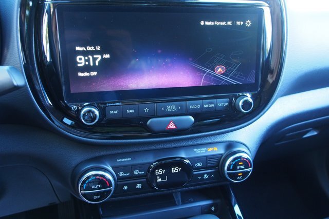 Used 2025 Kia Soul EX FWD image 26
