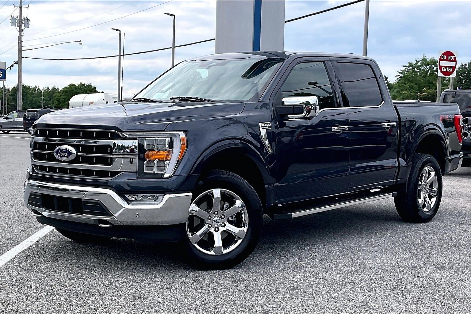 Certified 2022 Ford F150 Lariat AWD/4WD image 3