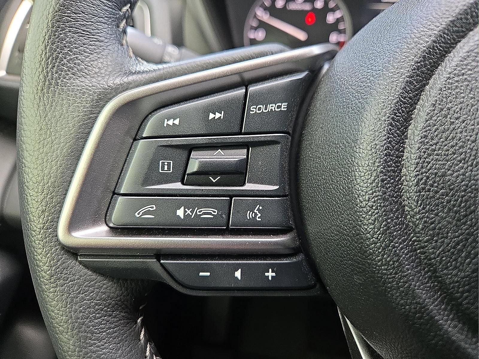 Used 2024 Subaru Ascent Limited w/ Technology Package AWD/4WD image 22