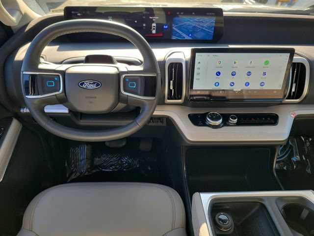 Certified 2025 Ford Expedition Active RWD image 4