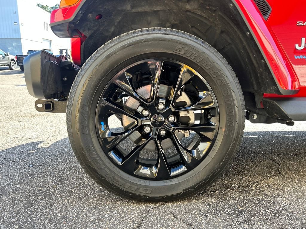 Used 2022 Jeep Wrangler Unlimited Sahara 4xe image 7