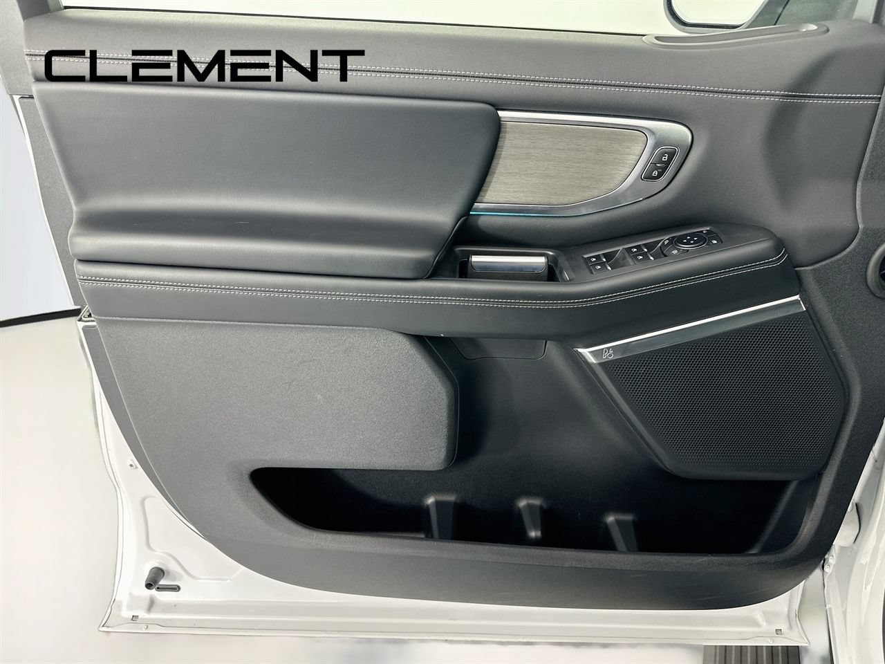 Certified 2025 Ford Expedition Platinum AWD/4WD image 29
