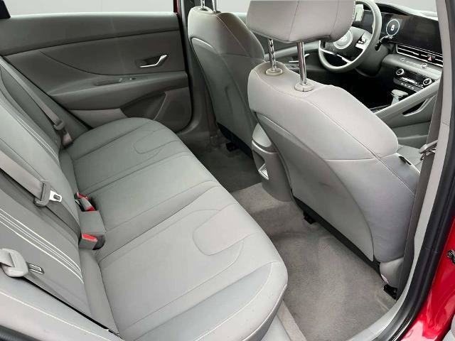 Used 2024 Hyundai Elantra SEL FWD image 12