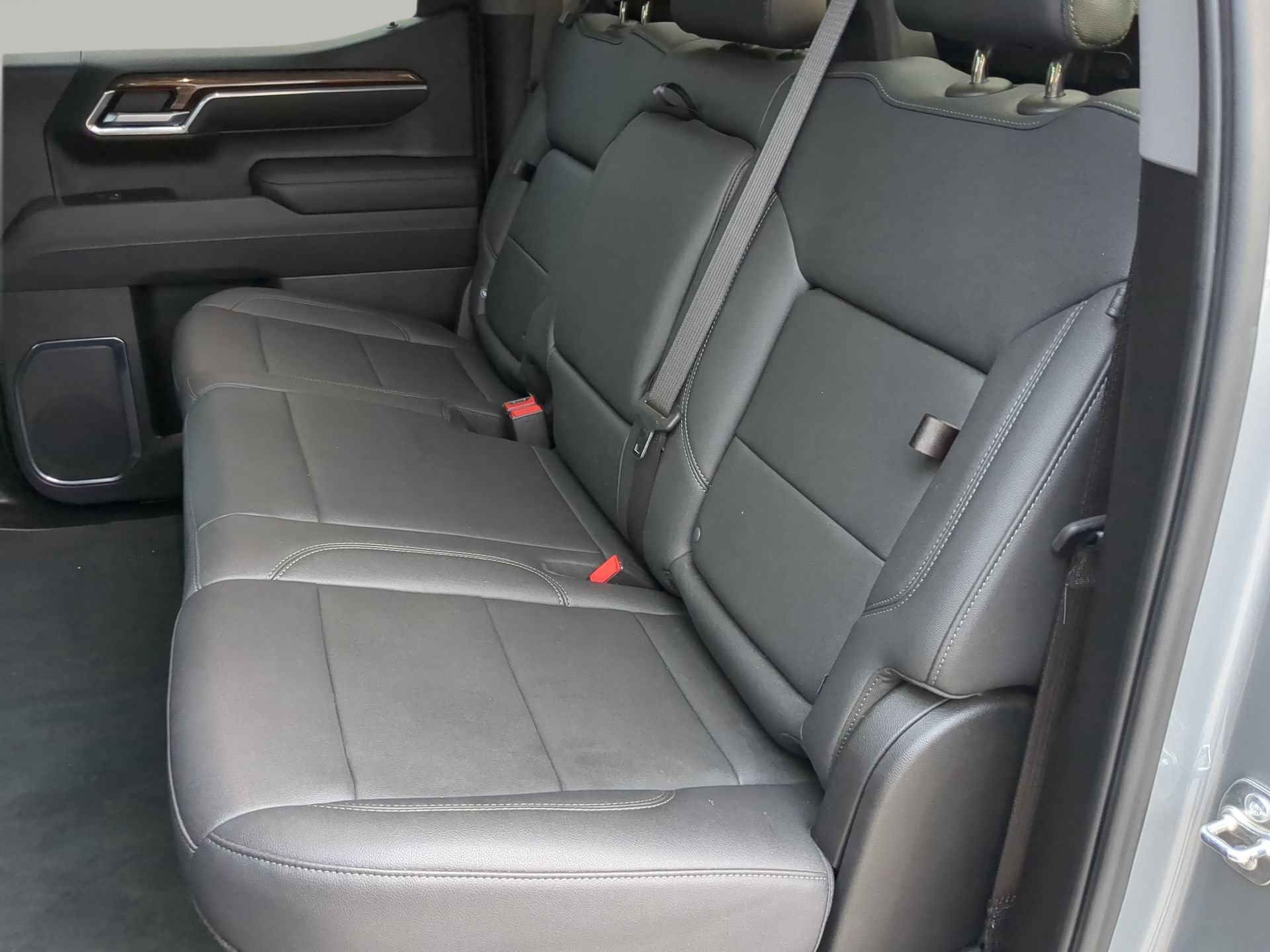 Used 2025 Chevrolet Silverado 1500 LT Trail Boss w/ Convenience Package II AWD/4WD image 54