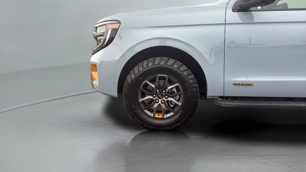Certified 2025 Ford Expedition Tremor AWD/4WD image 42