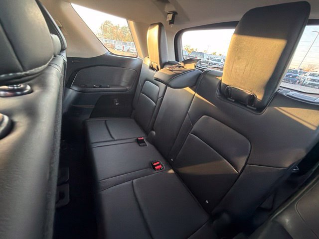 Used 2022 Nissan Pathfinder SL AWD/4WD image 15