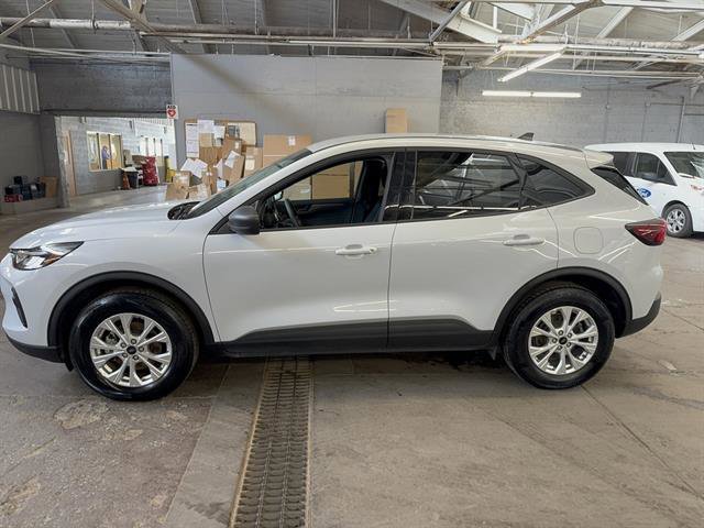 Certified 2025 Ford Escape Active image 2