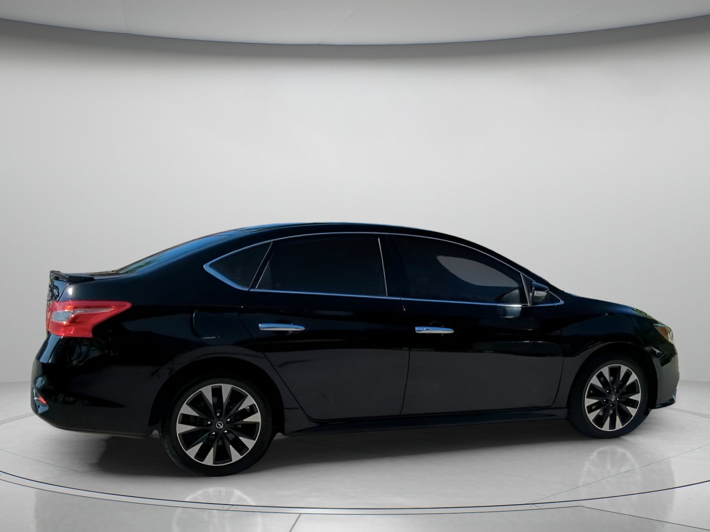 Used 2019 Nissan Sentra SR FWD image 30