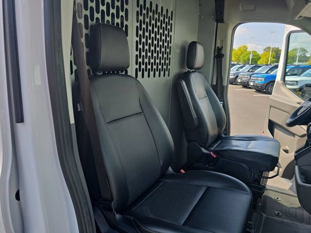 Certified 2023 Ford Transit 250 Medium Roof AWD w/ Load Area Protection Package image 23