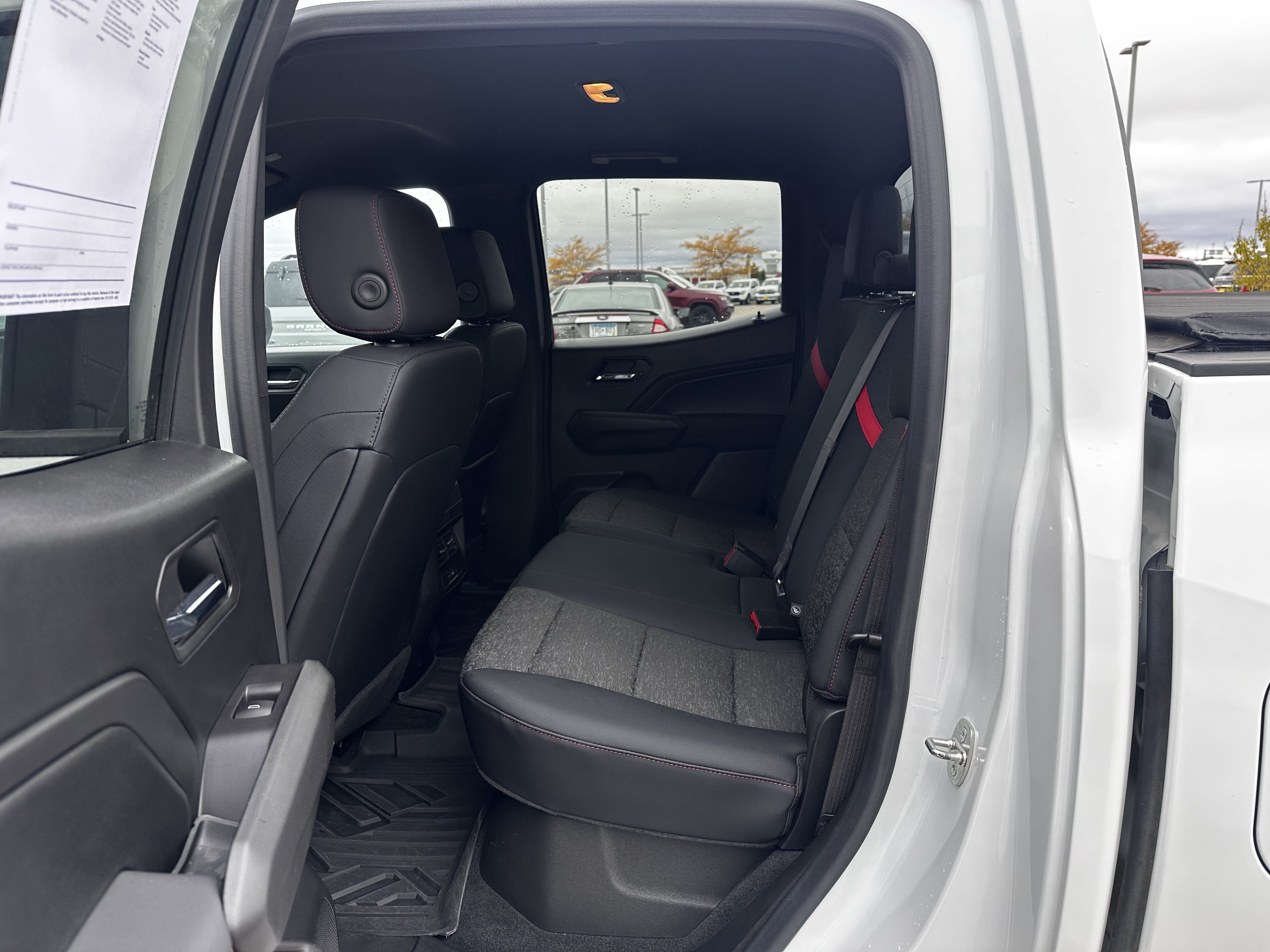 Used 2023 Chevrolet Colorado Z71 w/ Z71 Convenience Package 2 AWD/4WD image 21