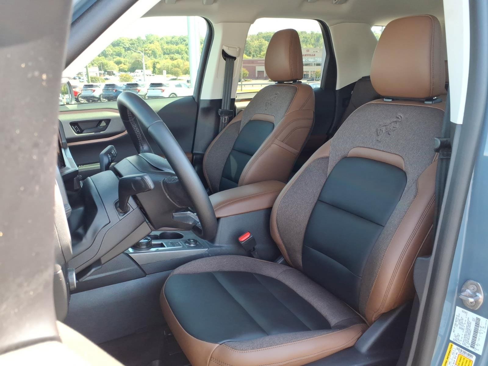 Certified 2025 Ford Bronco Sport Outer Banks w/ Outer Banks Tech Package+ AWD/4WD image 11