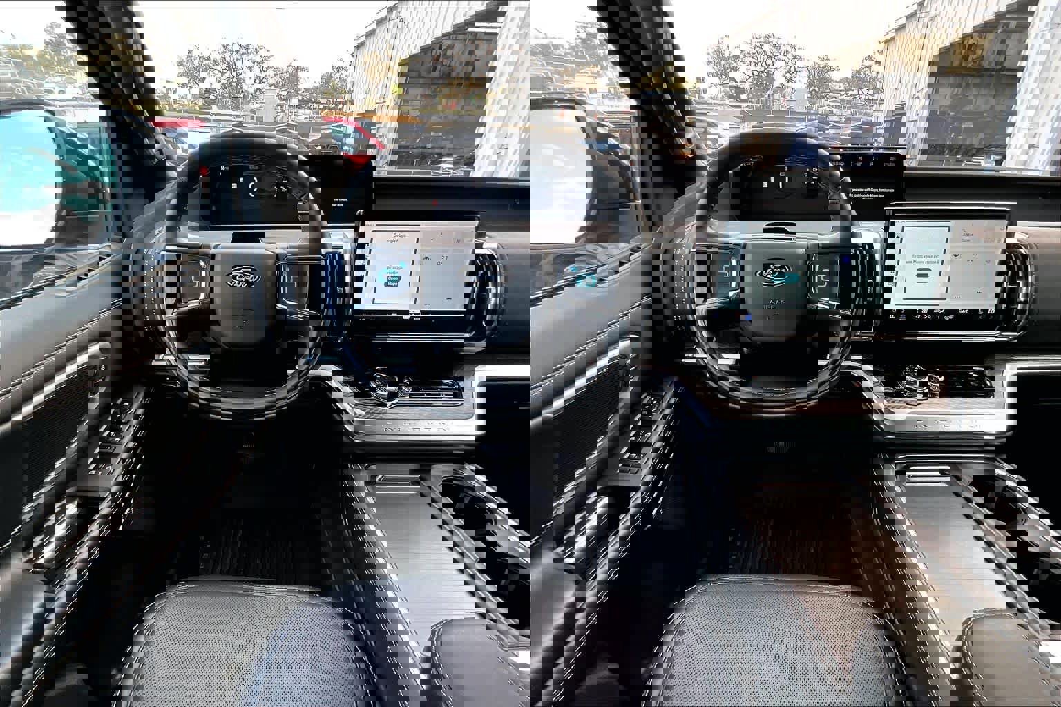 Certified 2025 Ford Expedition Platinum w/ Stealth Appearance Package image 9