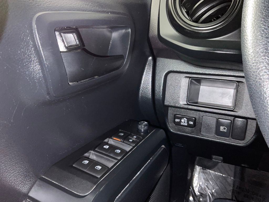 Used 2019 Toyota Tacoma SR w/ SR Convenience Package RWD image 19