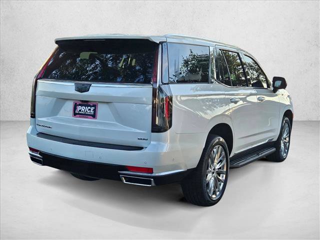 Used 2022 Cadillac Escalade Premium Luxury RWD image 5