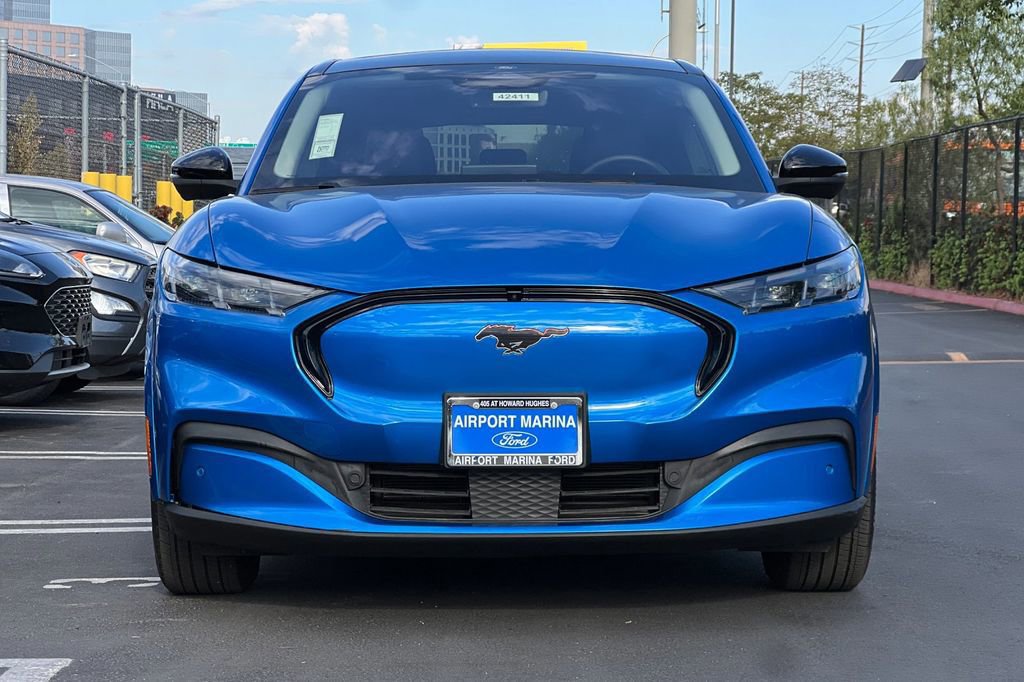 Certified 2025 Ford Mustang Mach-E Premium image 9