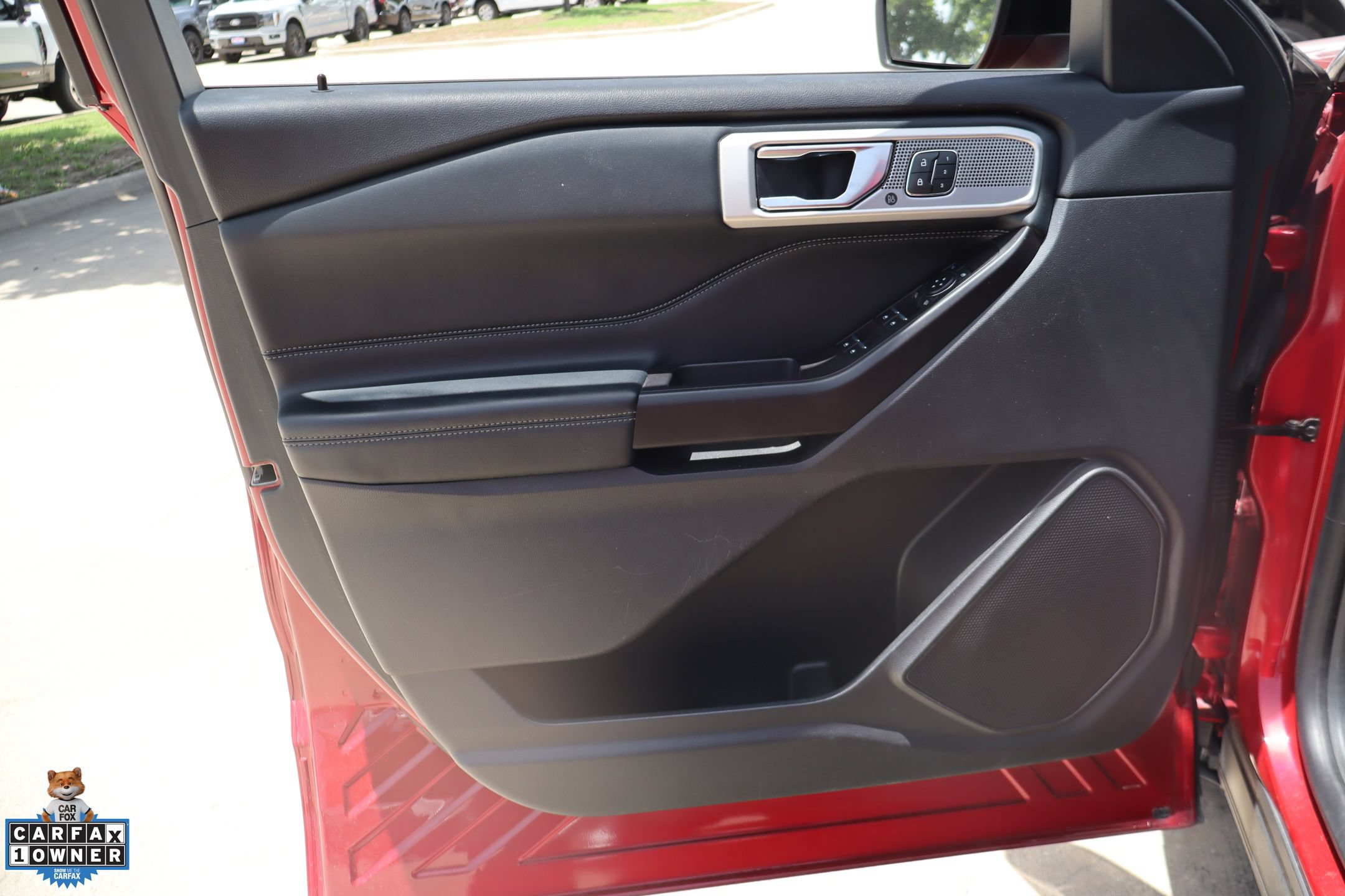 Certified 2020 Ford Explorer Limited w/ Class III Trailer Tow Package RWD image 12