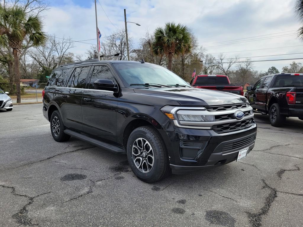 Certified 2023 Ford Expedition Max XLT image 7