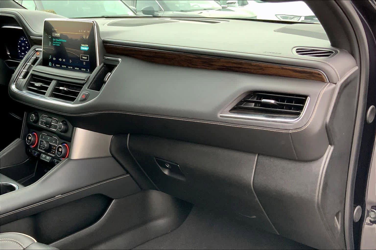 Used 2024 Chevrolet Tahoe Premier RWD image 17
