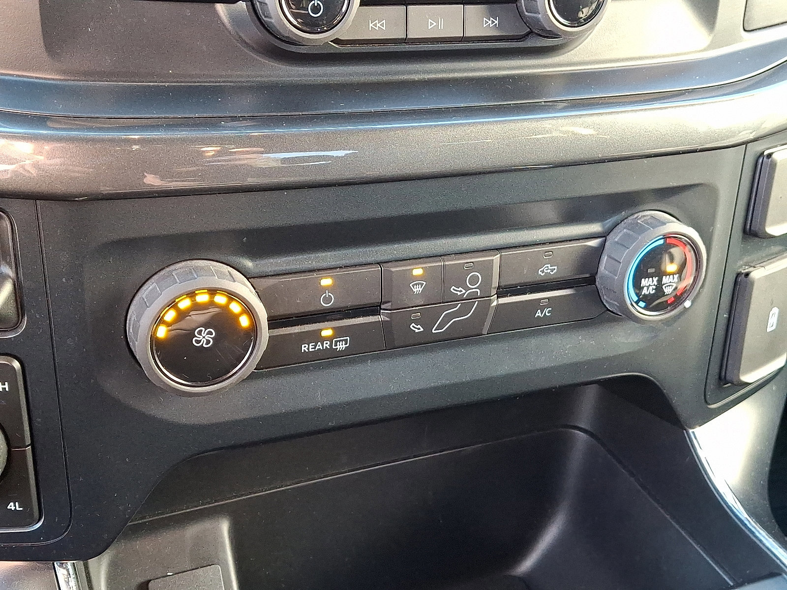 Certified 2022 Ford F150 XL w/ STX Black Appearance Package image 16