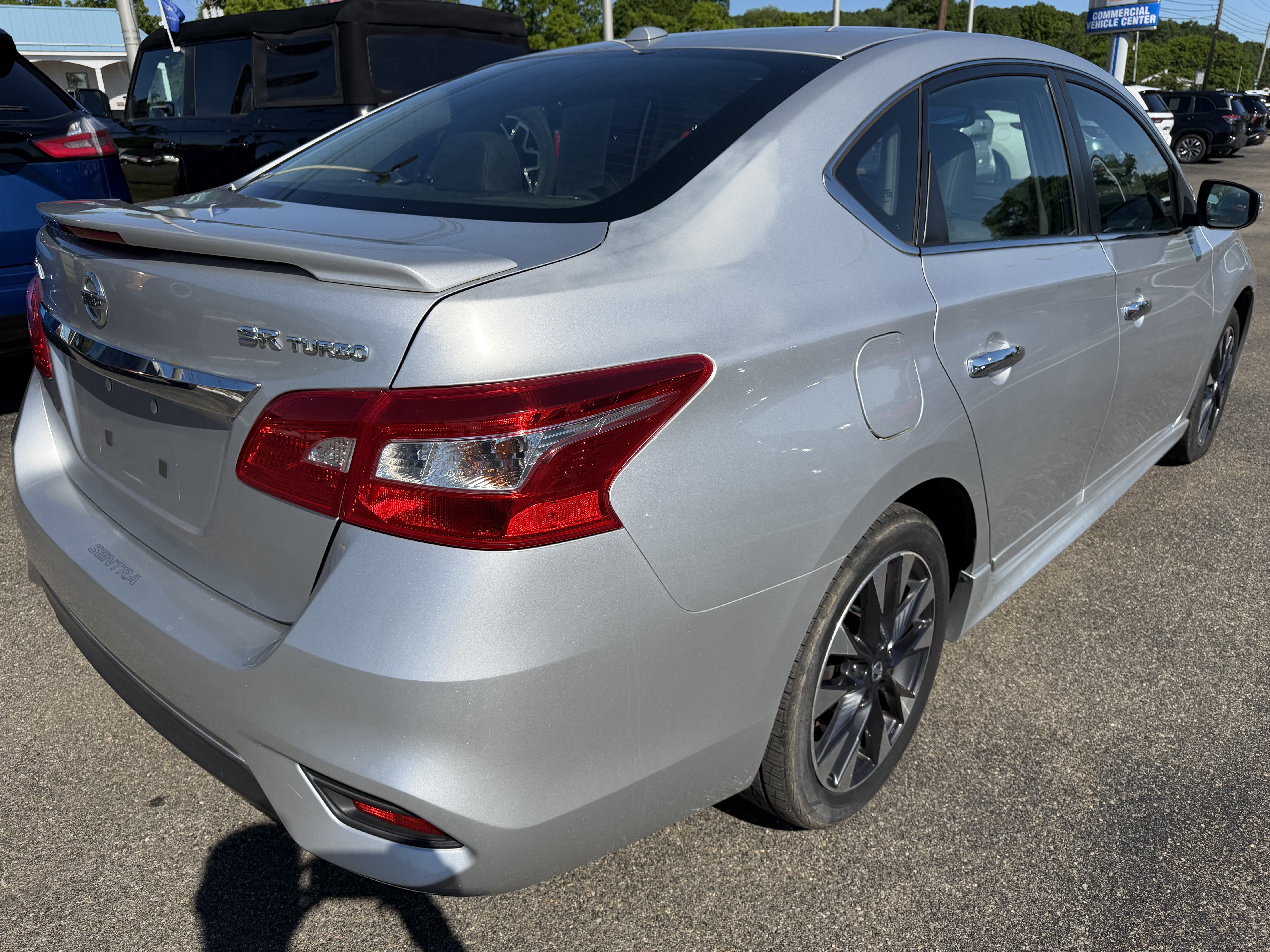 Used 2017 Nissan Sentra SR Turbo w/ SR Turbo Premium Package FWD image 2