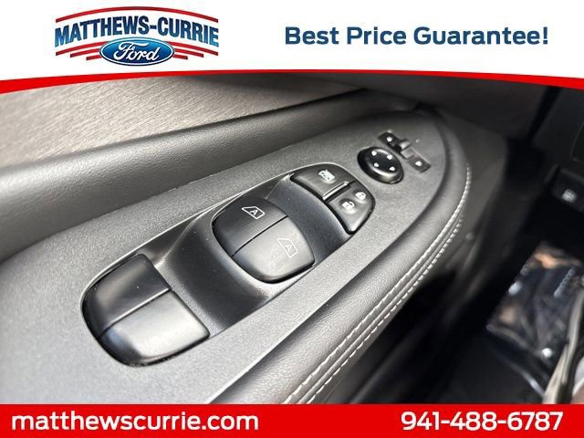 Used 2024 Nissan Murano SV w/ SV Midnight Edition Package image 23