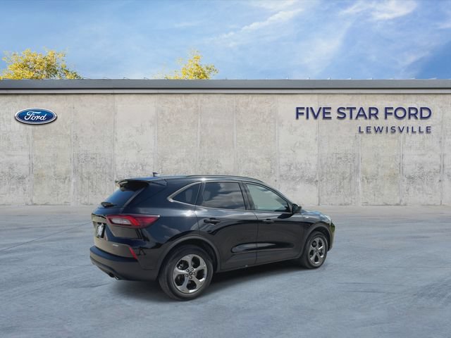 Certified 2025 Ford Escape ST-Line Select AWD/4WD image 8