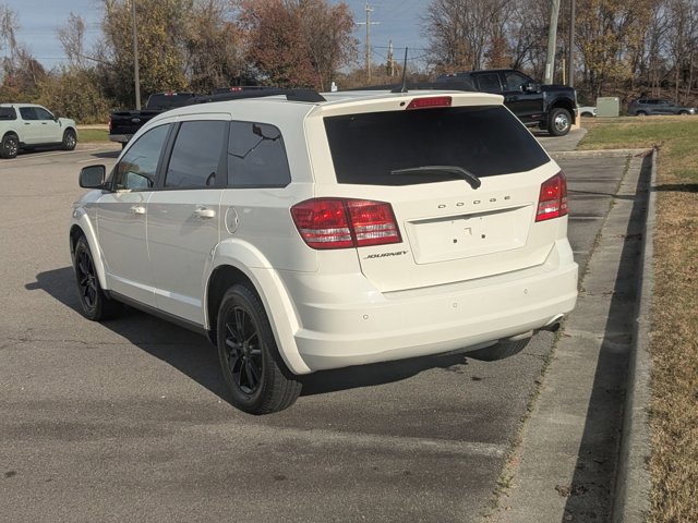 Used 2020 Dodge Journey SE w/ SE Popular Equipment Group image 3