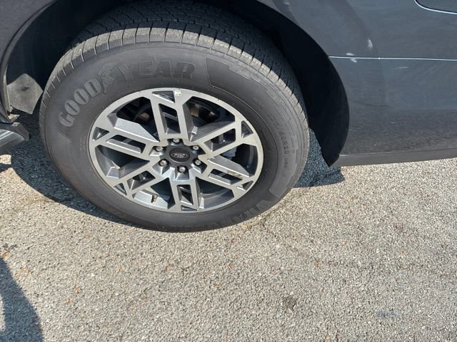 Certified 2025 Ford Expedition Active RWD image 31