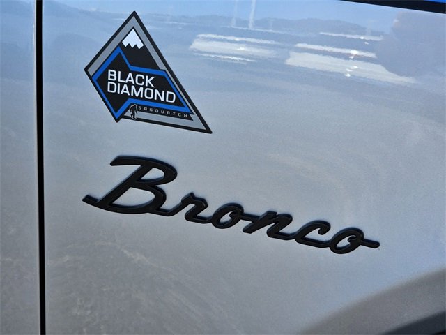 Certified 2022 Ford Bronco Black Diamond w/ Sasquatch Package image 10