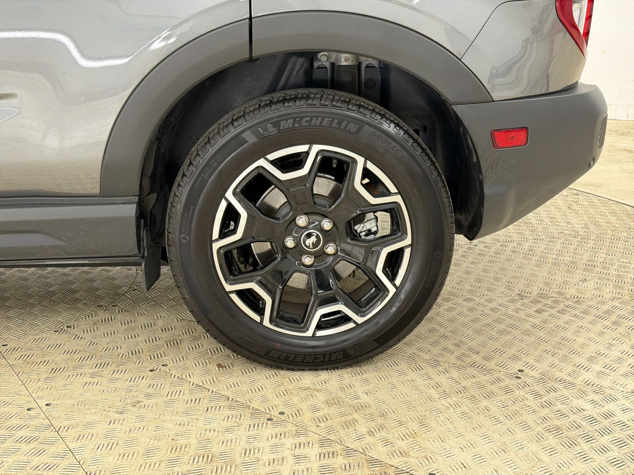 Certified 2025 Ford Bronco Sport Outer Banks w/ Outer Banks Tech Package+ image 12