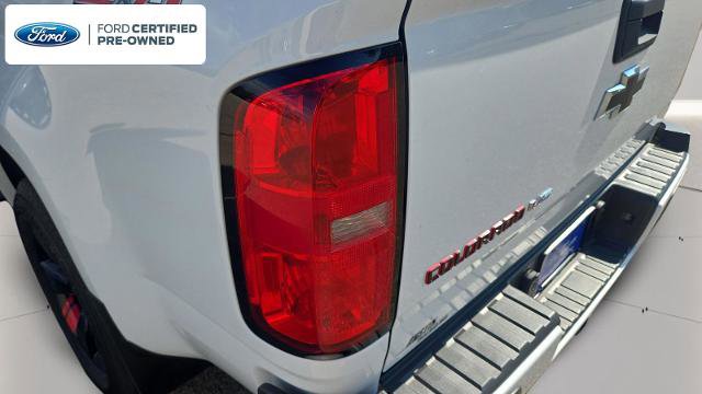 Used 2018 Chevrolet Colorado LT w/ Redline Special Edition AWD/4WD image 19