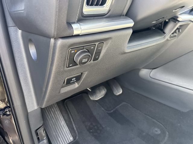 Certified 2025 Ford Expedition Max Platinum AWD/4WD image 23