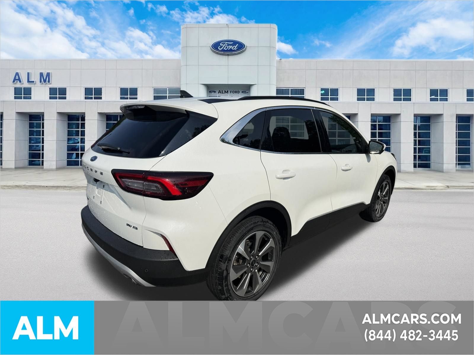 Certified 2024 Ford Escape Platinum AWD/4WD image 5
