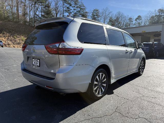 Used 2020 Toyota Sienna XLE Premium image 7