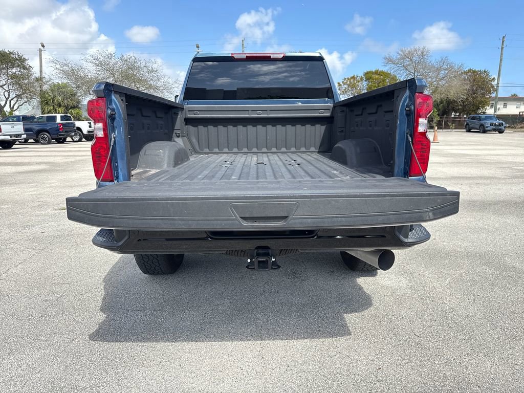 Used 2025 Chevrolet Silverado 2500 Custom w/ Custom Value Package image 27