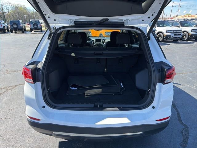 Used 2023 Chevrolet Equinox LT w/ Driver Convenience Package image 9